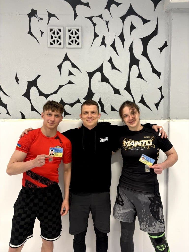 Спортсмени Lions Team з нагородами